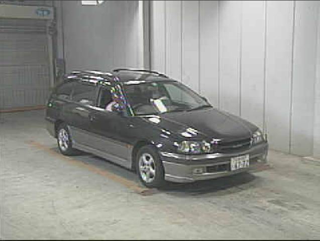 1998 Toyota Caldina Pictures