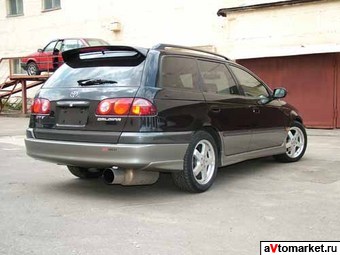 1998 Toyota Caldina Pictures