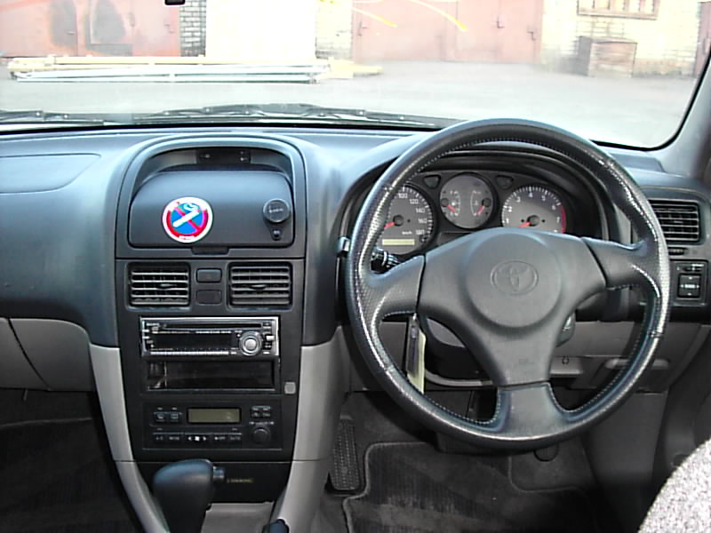 1998 Toyota Caldina Photos
