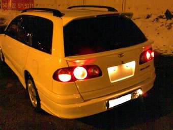 1998 Toyota Caldina Pictures