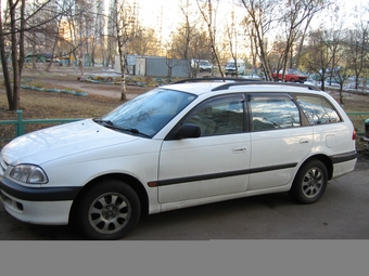 1999 Toyota Caldina