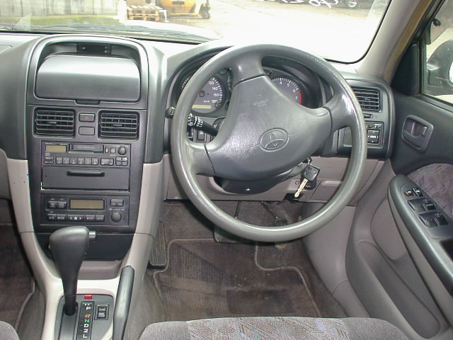 1999 Toyota Caldina Pics