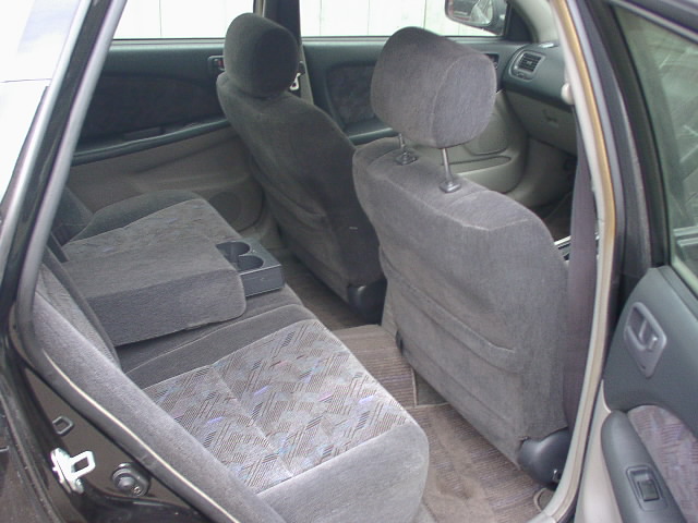 1999 Toyota Caldina Pictures