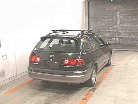 1999 Toyota Caldina Photos