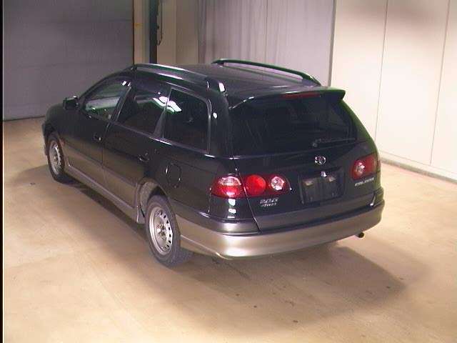 1999 Toyota Caldina Pictures
