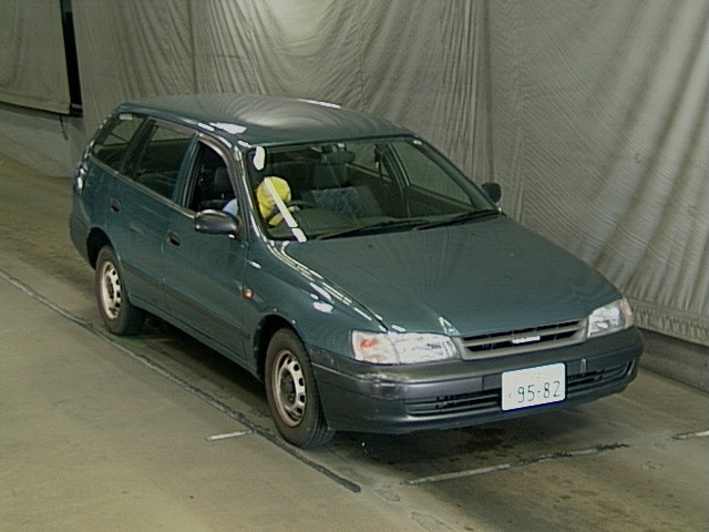 1999 Toyota Caldina Pictures