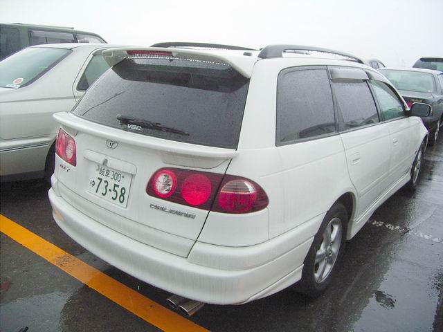 1999 Toyota Caldina Photos