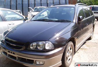 1999 Toyota Caldina Photos