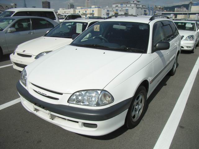 1999 Toyota Caldina Photos