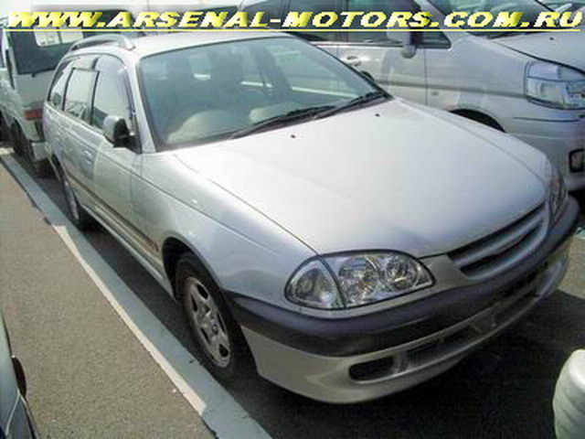 1999 Toyota Caldina Photos