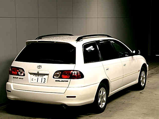 1999 Toyota Caldina Photos