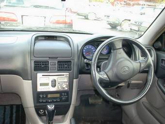 1999 Toyota Caldina Images