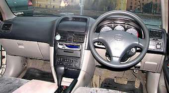 1999 Toyota Caldina Pictures