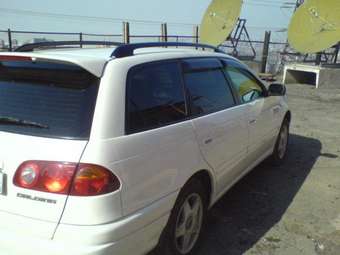 1999 Toyota Caldina Pictures