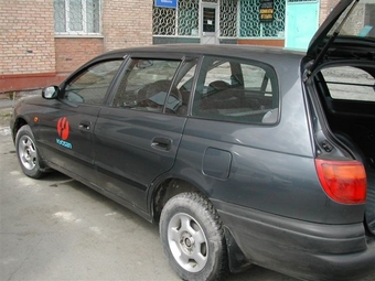 2000 Toyota Caldina