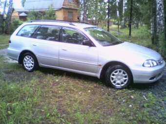 2000 Toyota Caldina