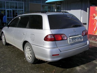 2000 Caldina