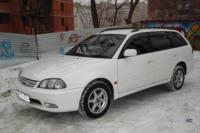 2000 Toyota Caldina