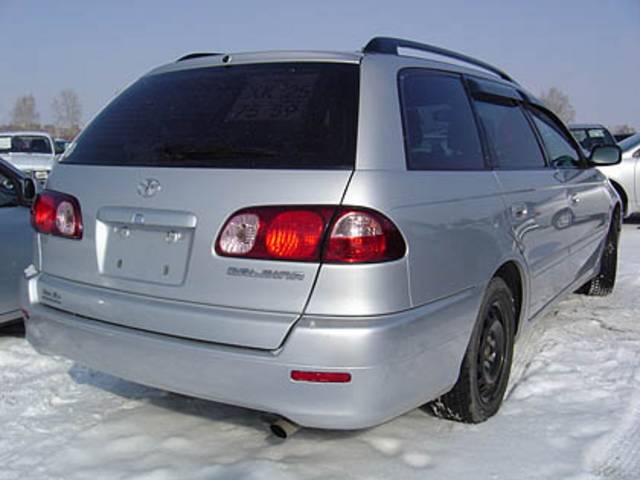 2000 Toyota Caldina