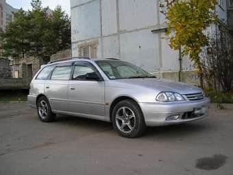 2000 Caldina