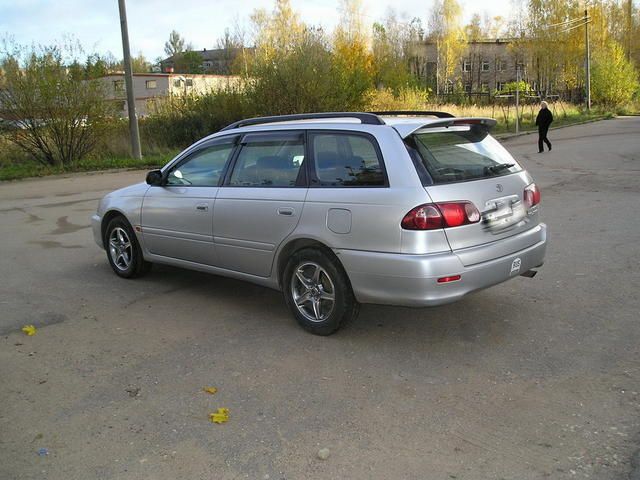 2000 Toyota Caldina