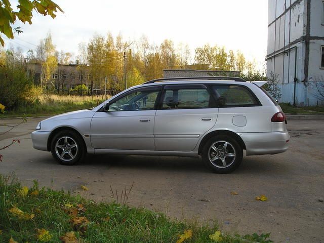 2000 Toyota Caldina