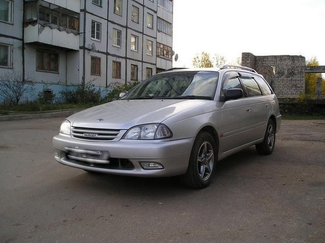 2000 Toyota Caldina