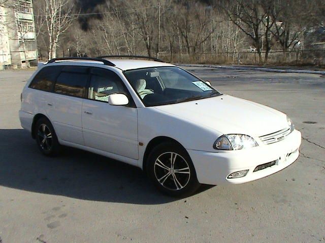 2000 Toyota Caldina