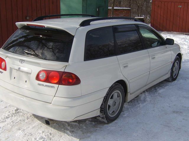 2000 Toyota Caldina