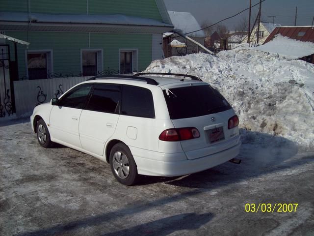 2000 Toyota Caldina