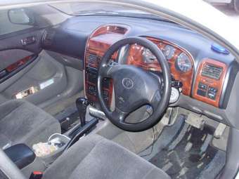 2000 Toyota Caldina