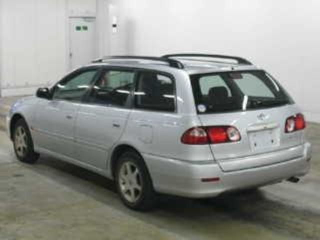 2000 Toyota Caldina