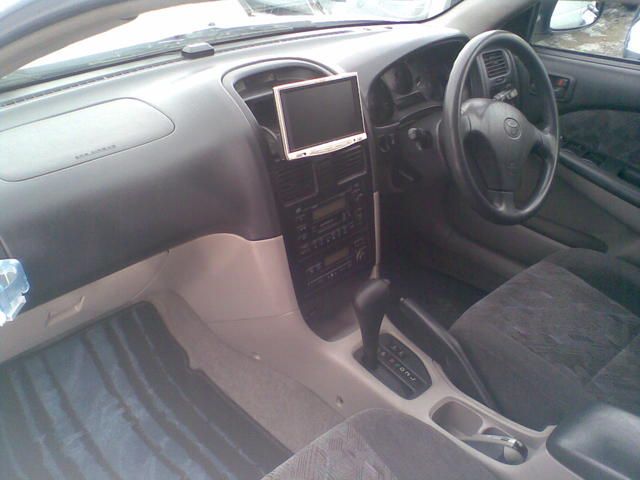 2000 Toyota Caldina