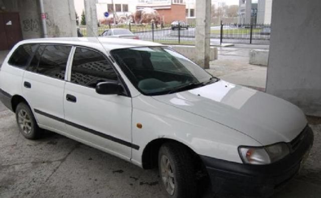 2000 Toyota Caldina