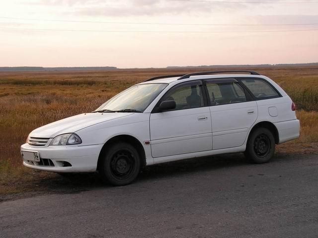 2000 Toyota Caldina