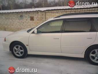 2000 Caldina