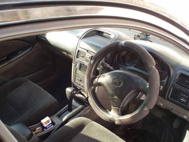 2000 Toyota Caldina