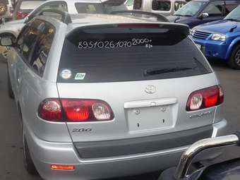 2000 Caldina