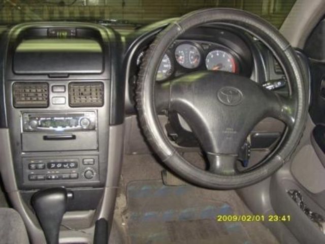 2000 Toyota Caldina