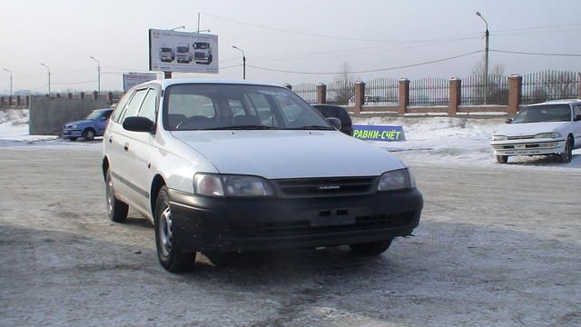 2000 Toyota Caldina