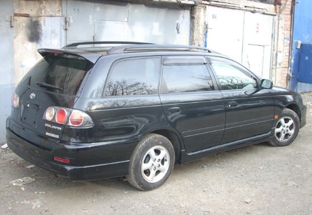 2000 Toyota Caldina