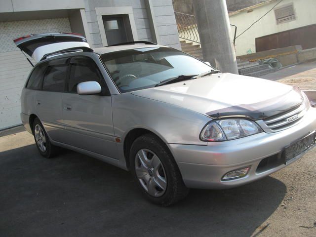 2000 Toyota Caldina