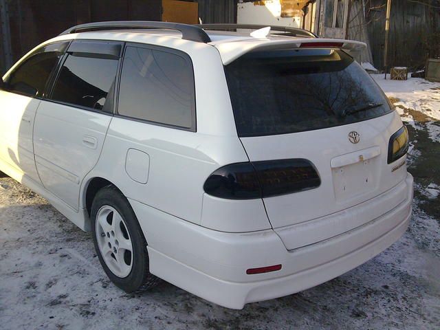 2000 Toyota Caldina