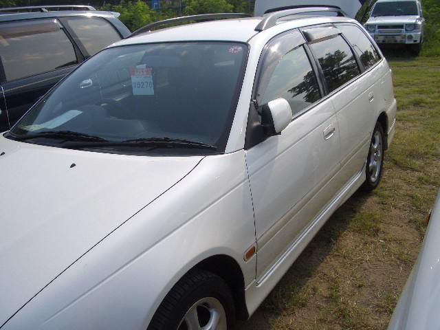 2000 Toyota Caldina