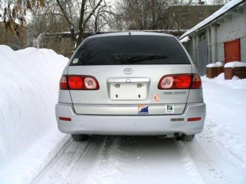 2000 Toyota Caldina