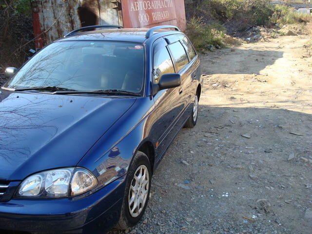 2000 Toyota Caldina