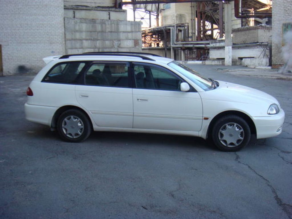 2000 Toyota Caldina