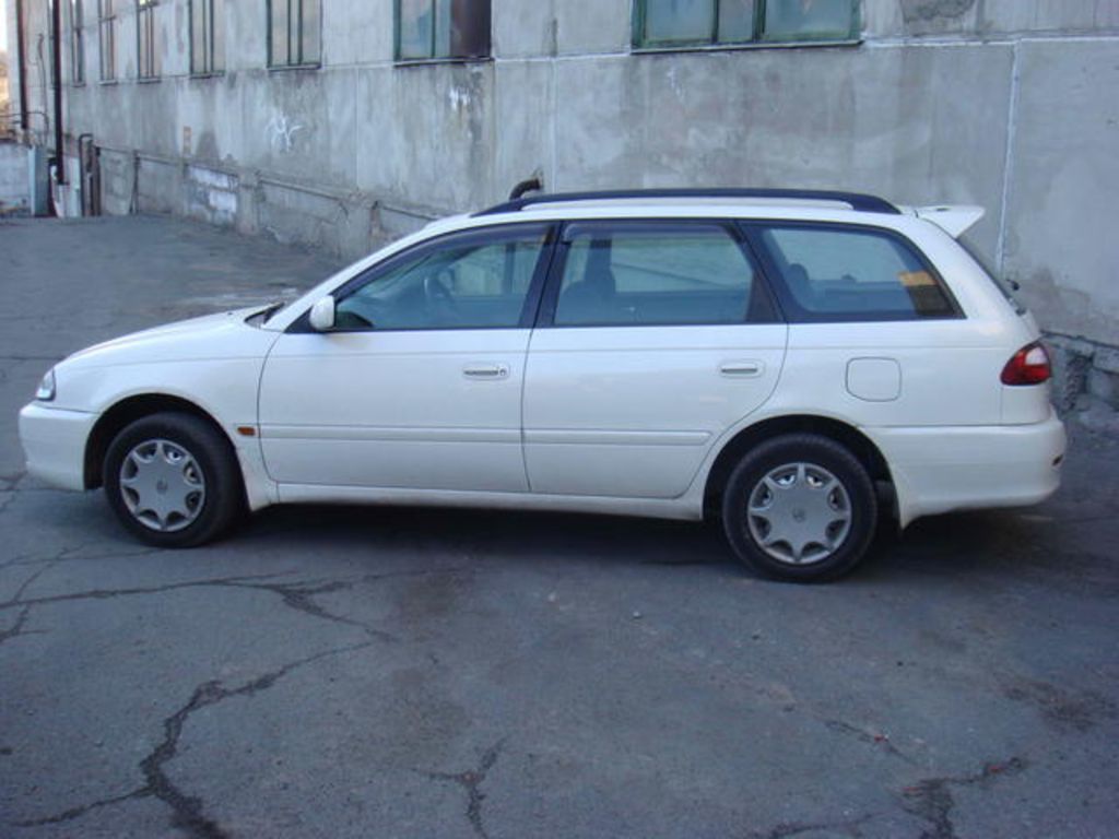 2000 Toyota Caldina