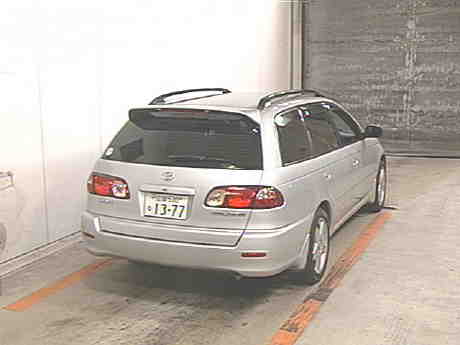 2000 Toyota Caldina Pictures