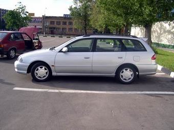 2000 Toyota Caldina Pics